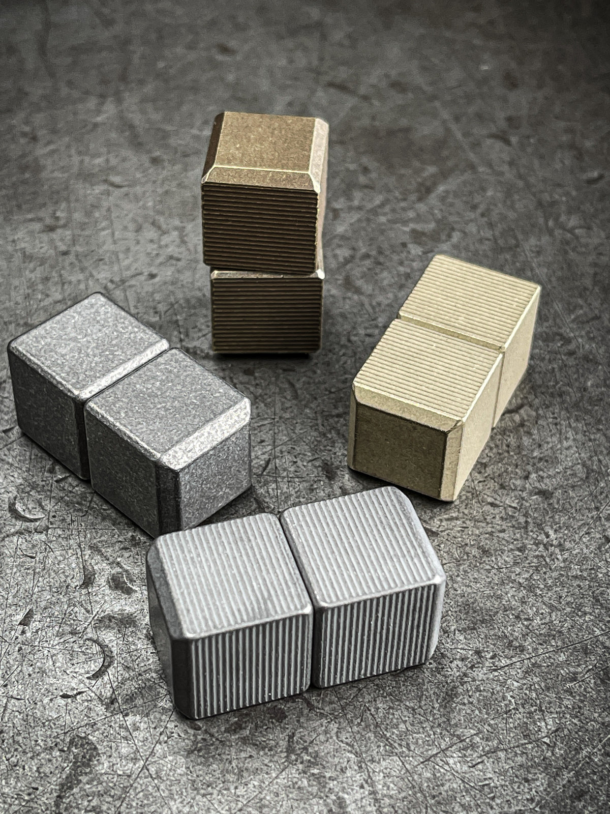 ZeroFeud Snaps - Kinetic Worry Stones