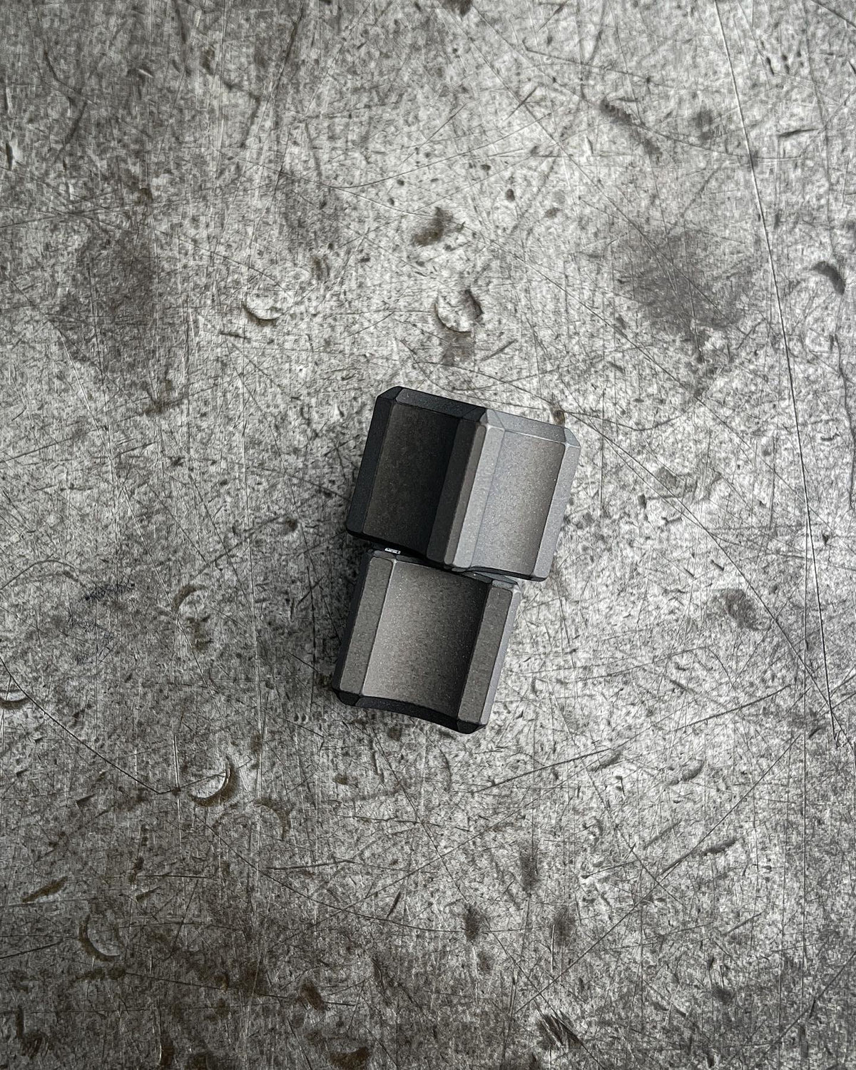 ZeroFeud Snaps - Kinetic Worry Stones