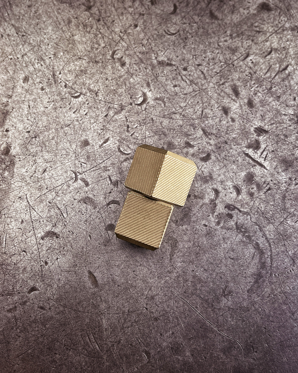 ZeroFeud Snaps - Kinetic Worry Stones