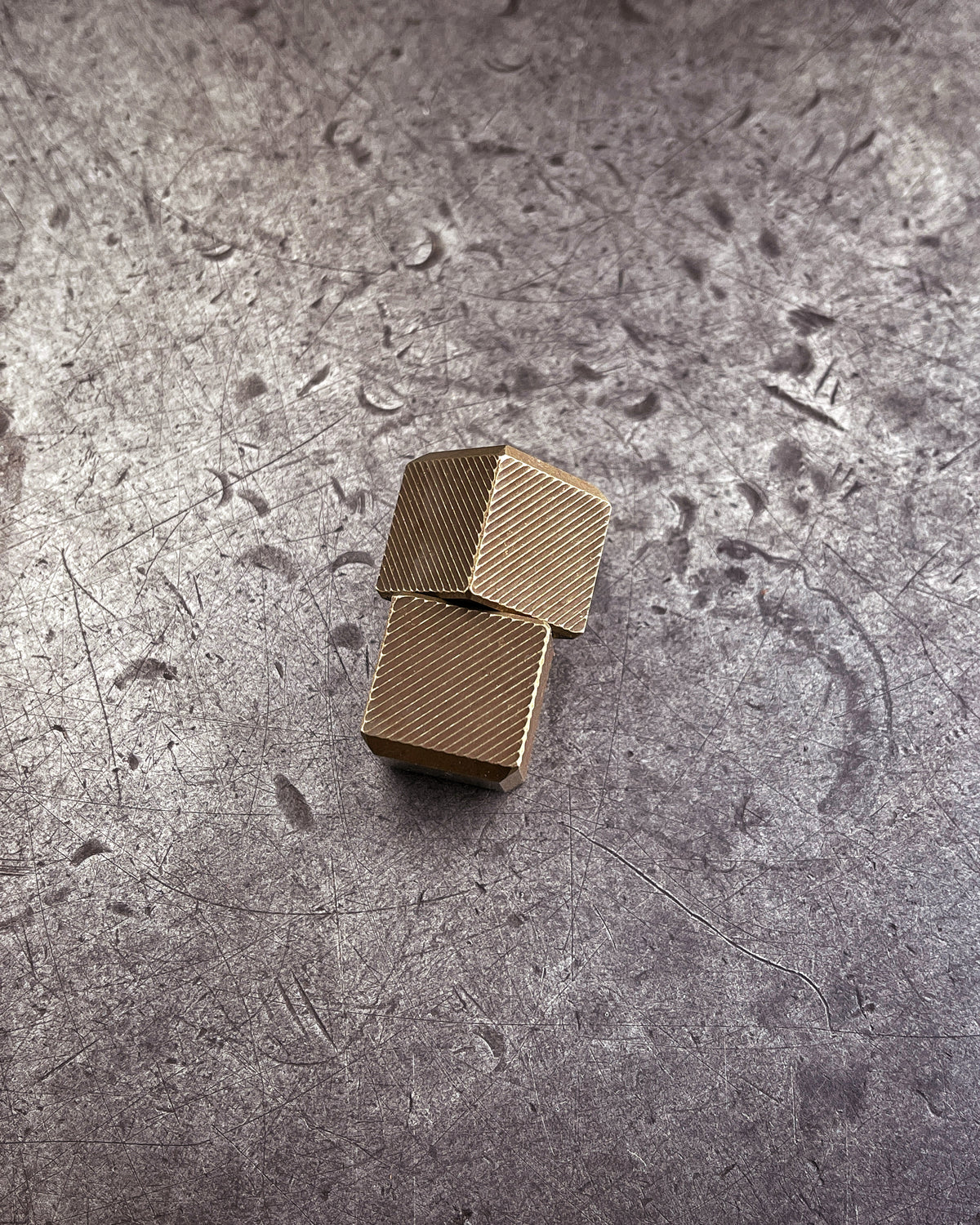 ZeroFeud Snaps - Kinetic Worry Stones
