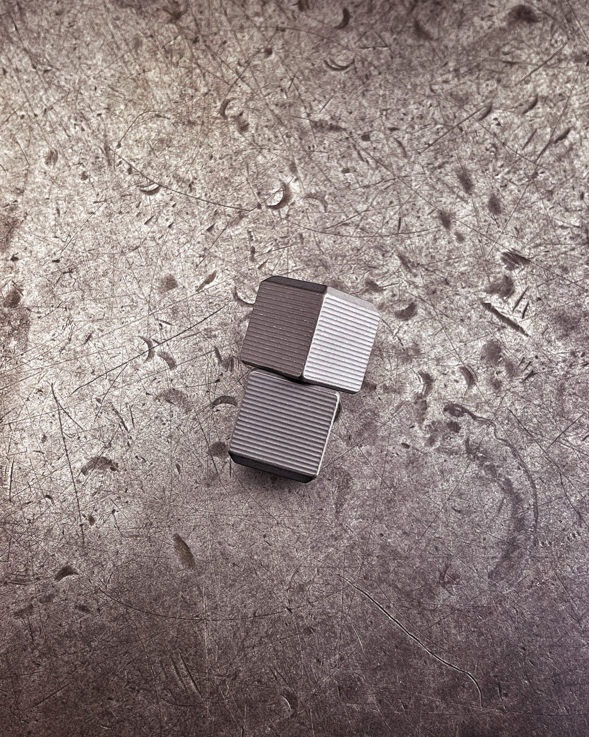 ZeroFeud Snaps - Kinetic Worry Stones